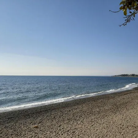 Apartmán Benamara Gardens, With Pool, 100m From Near Marbella &